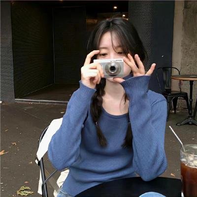 妮可睡不著